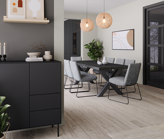 Esstisch mit acht Stühlen und Highboard im Vordergrund