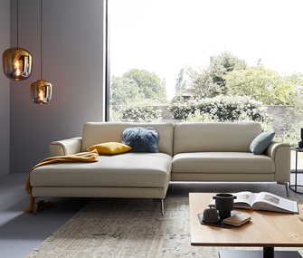 Ecksofa Enna von contur aus weißem Leder