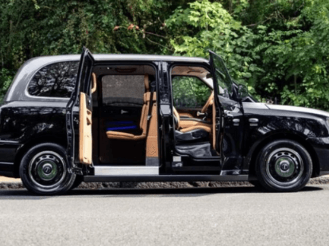 High end taxi brings luxury to black cabs 1
