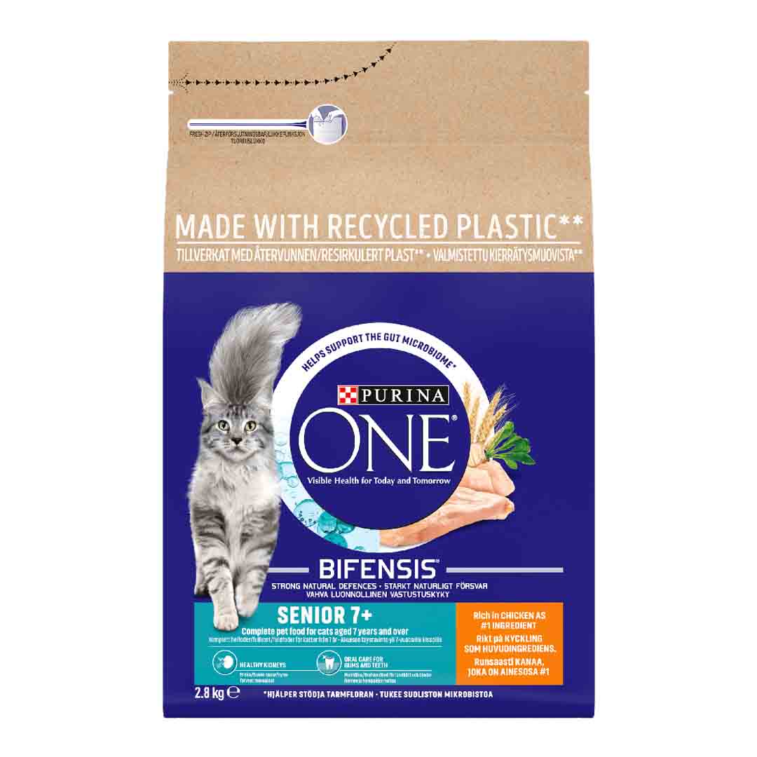 Purina One Purina One 7_Plus Whole Grains Chicken Senior Dry Cat Food pet food packaging