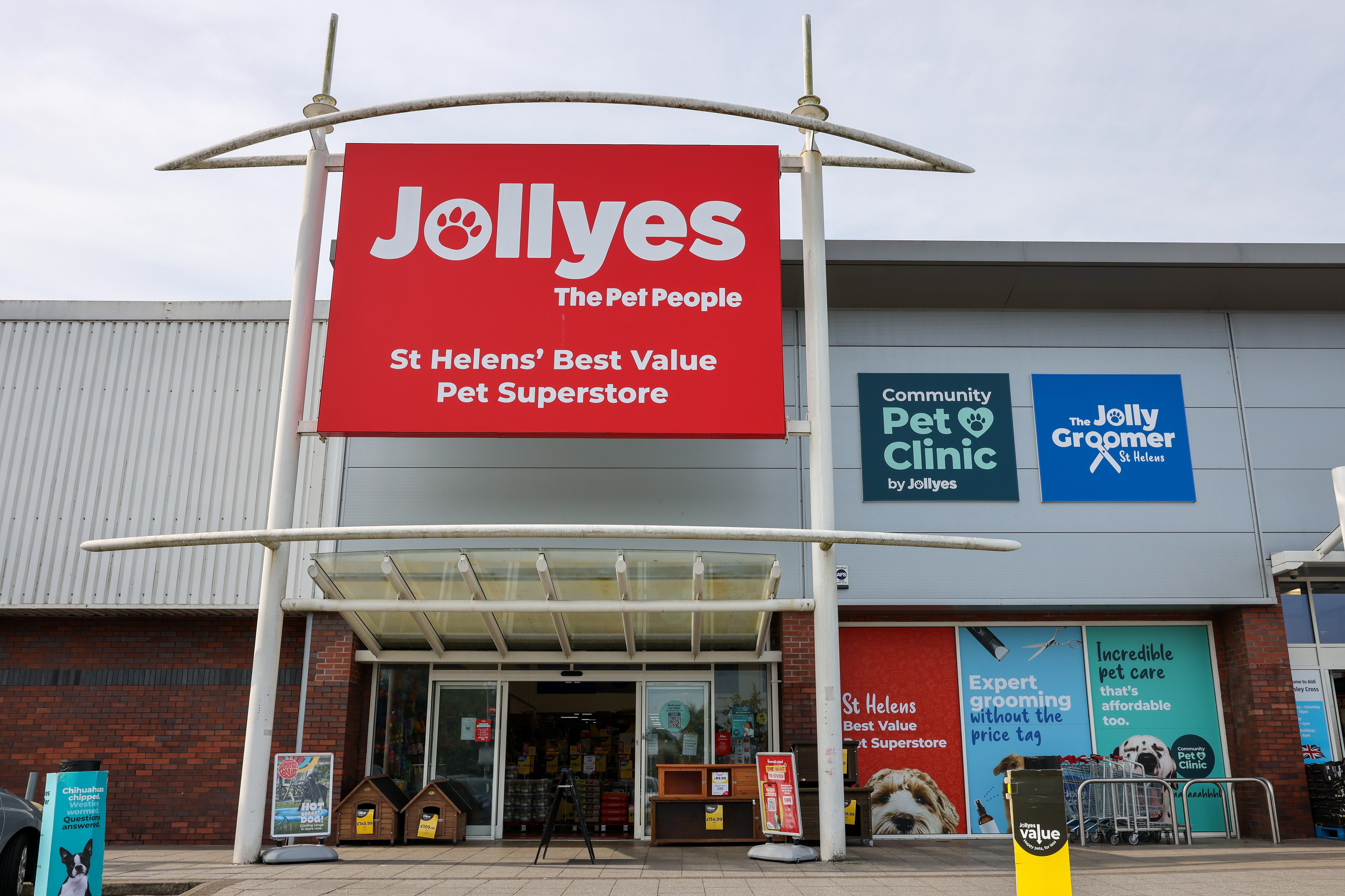 Jollyes The Pet People St Helens
