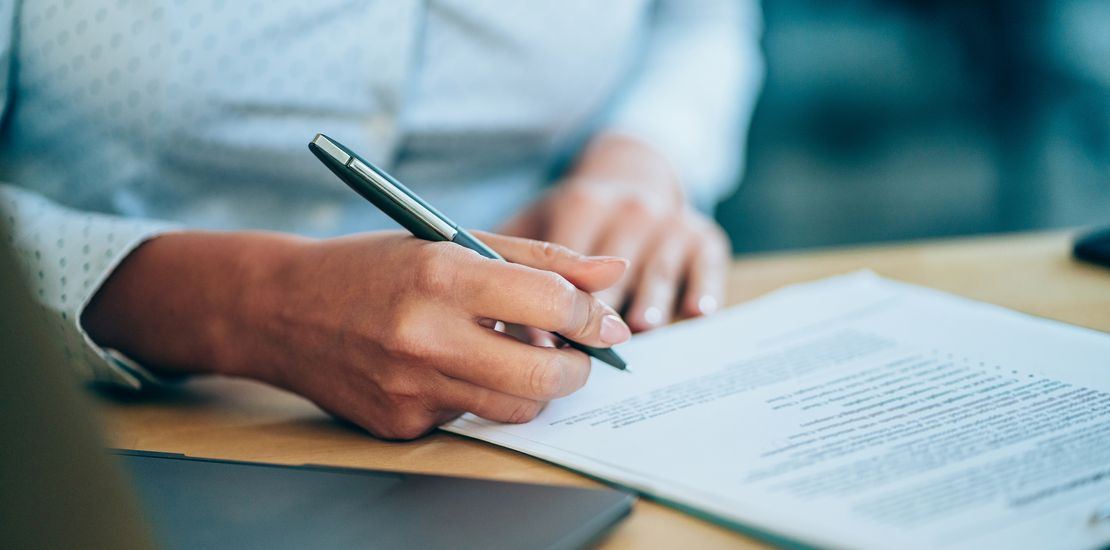 Vertrag unterschreiben