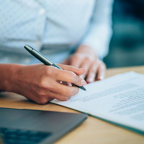 Vertrag unterschreiben