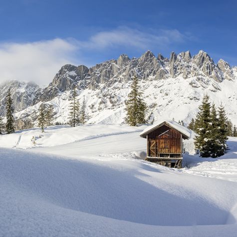 Berghütte im Winter