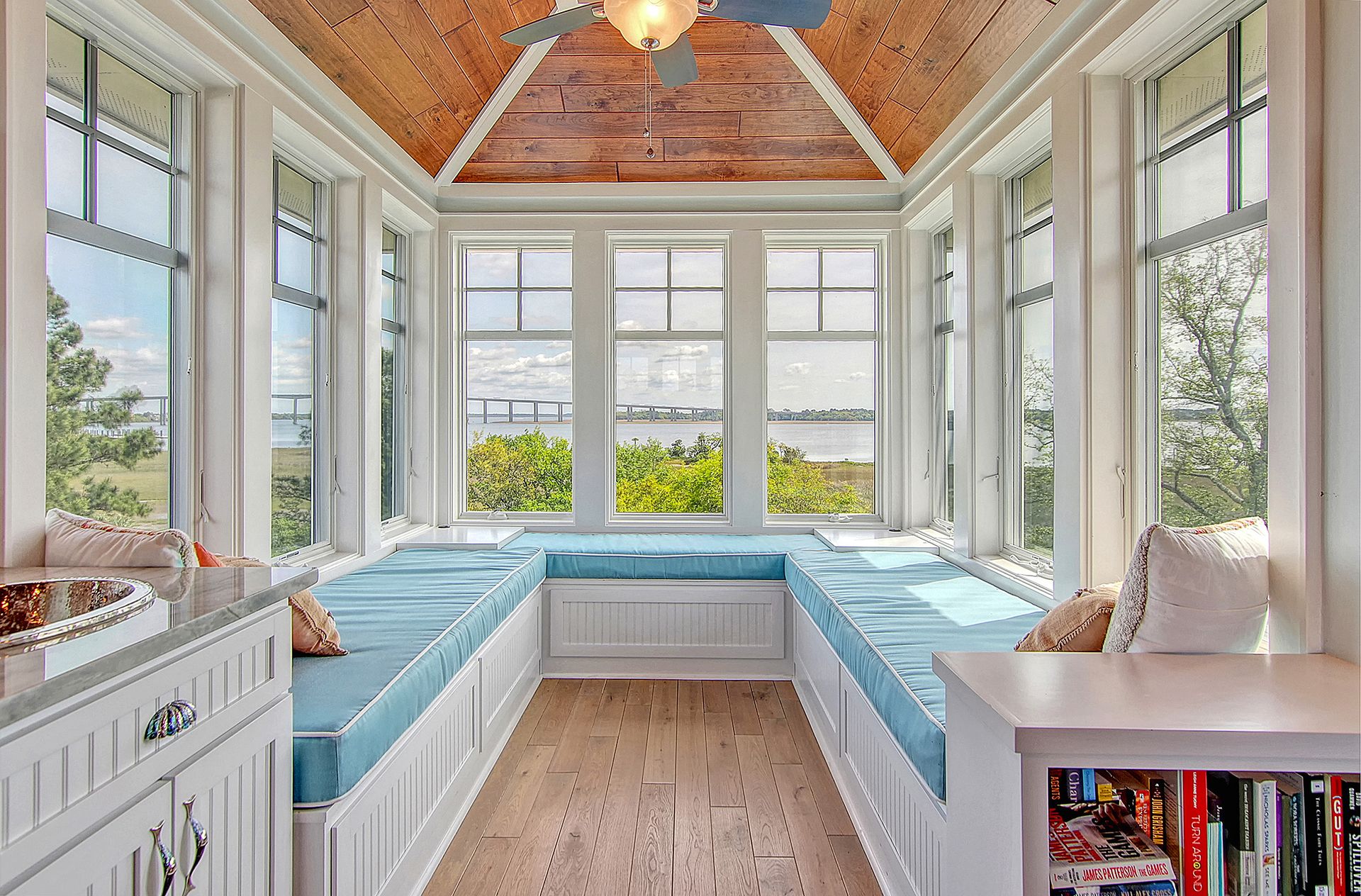 Photos of a high-end home at 1868 Beekman St, Charleston, South Carolina