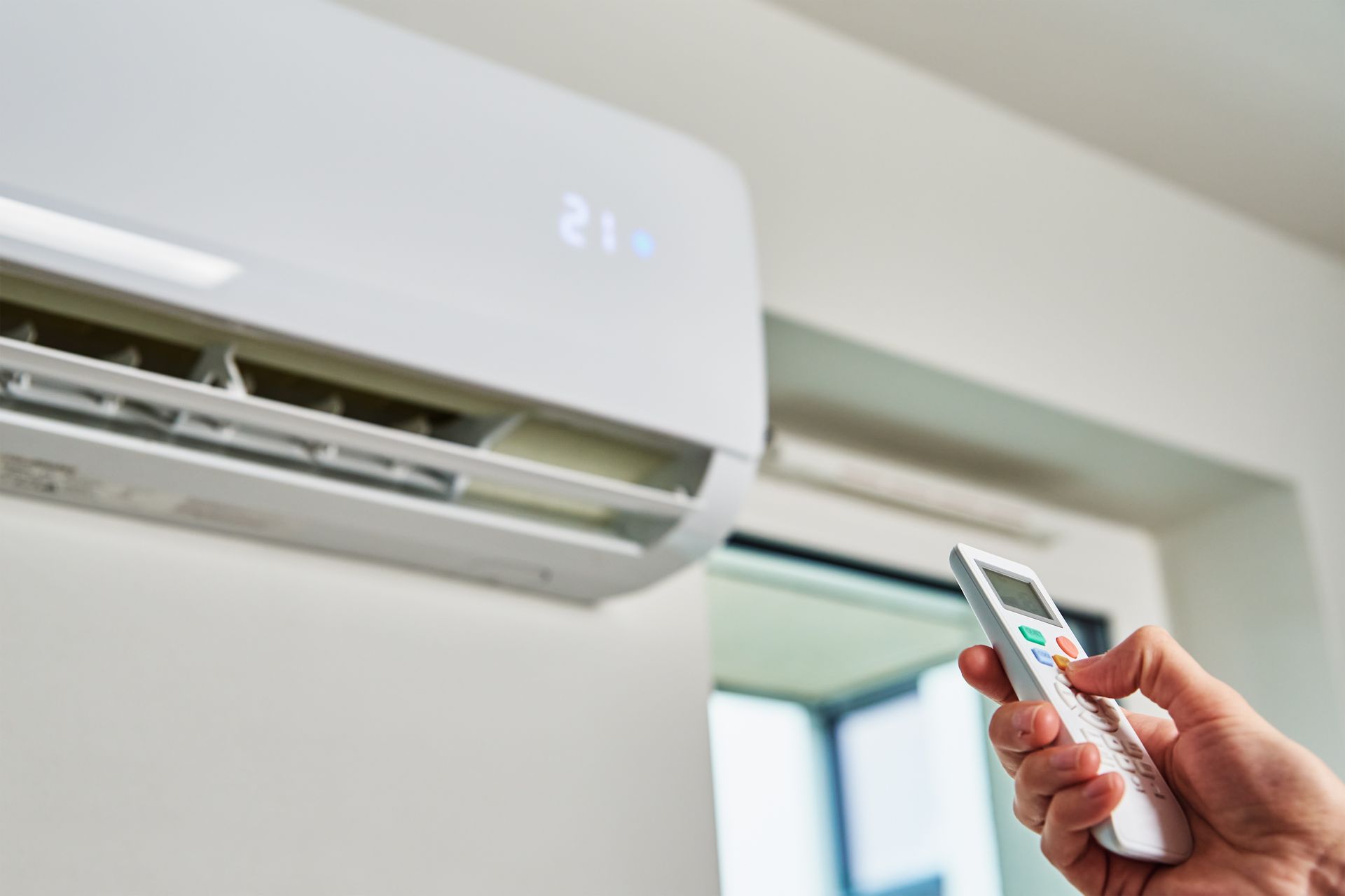 Air Conditioner Adjusting Temperature 1368514998