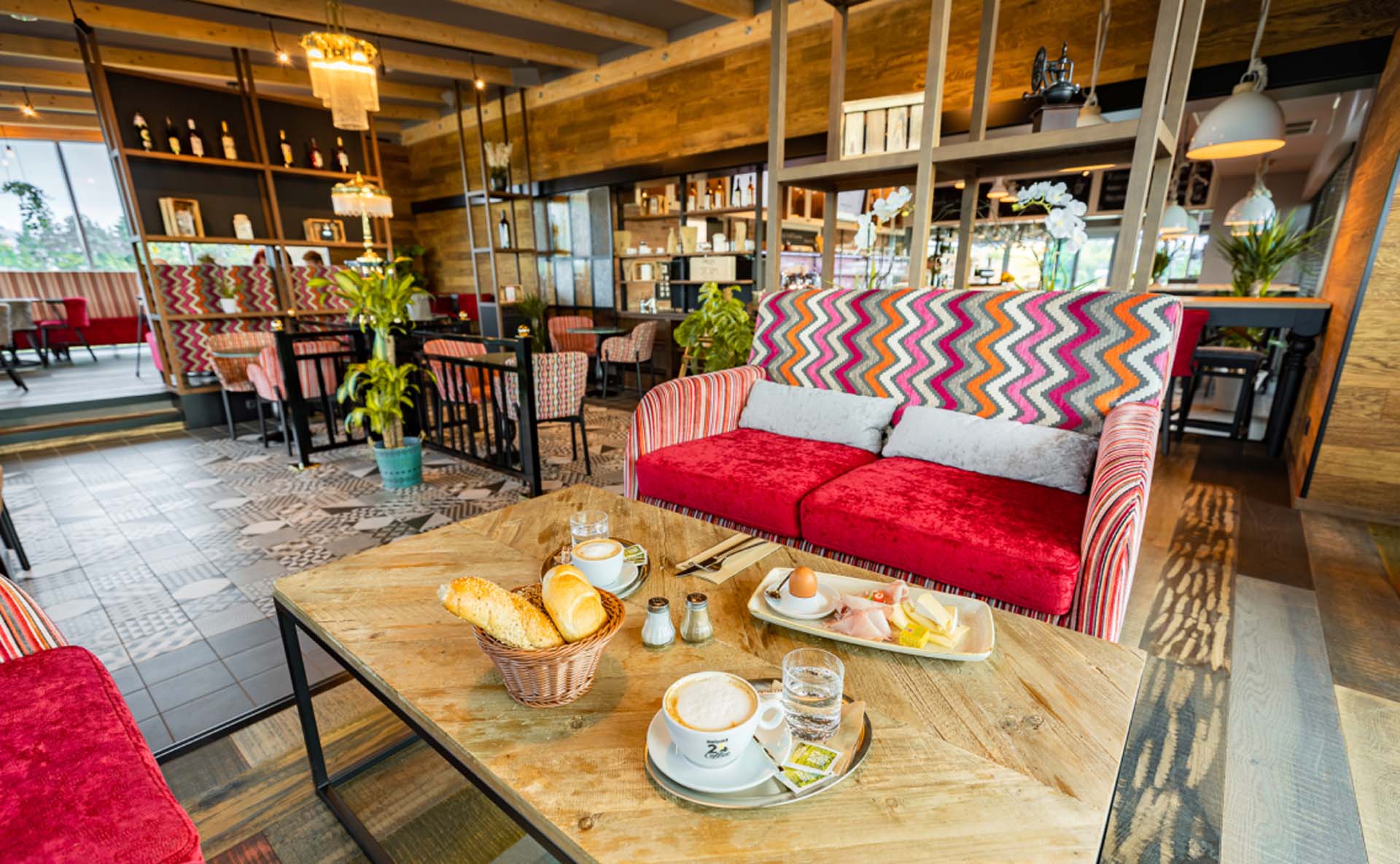 Gemütlich frühstücken im Reload24 in Wr. Neustadt