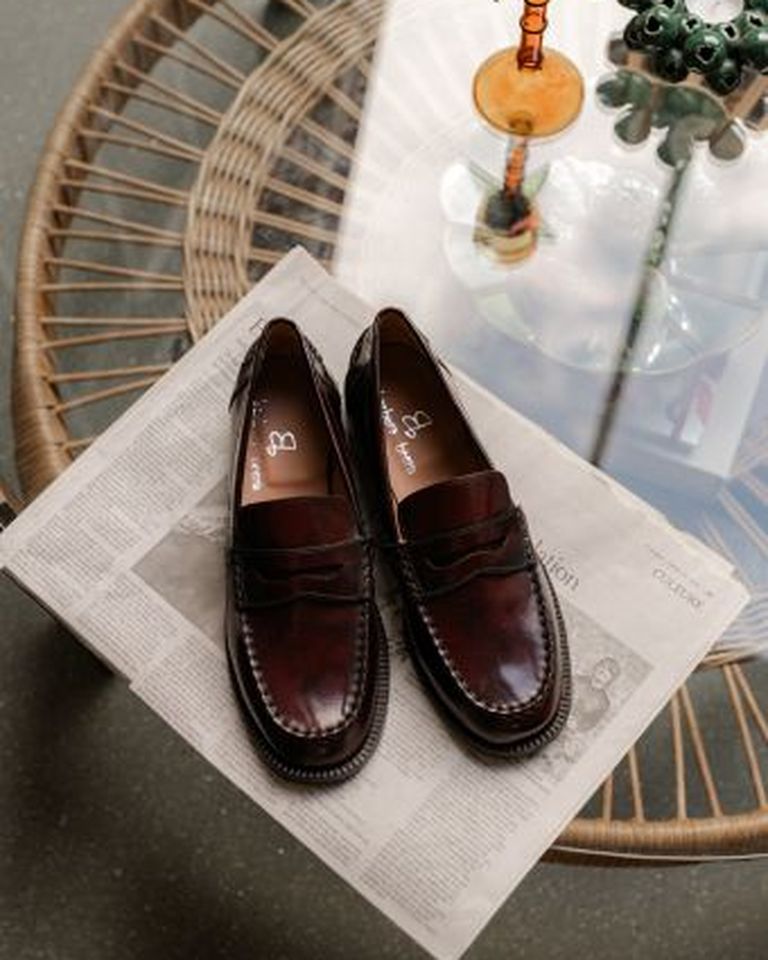 Penny loafers zijn dé schoenentrend van 2025