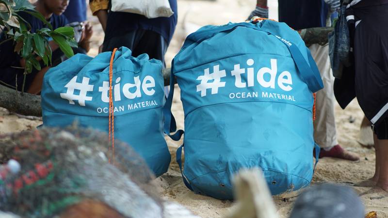 #tide ocean material plastic collection