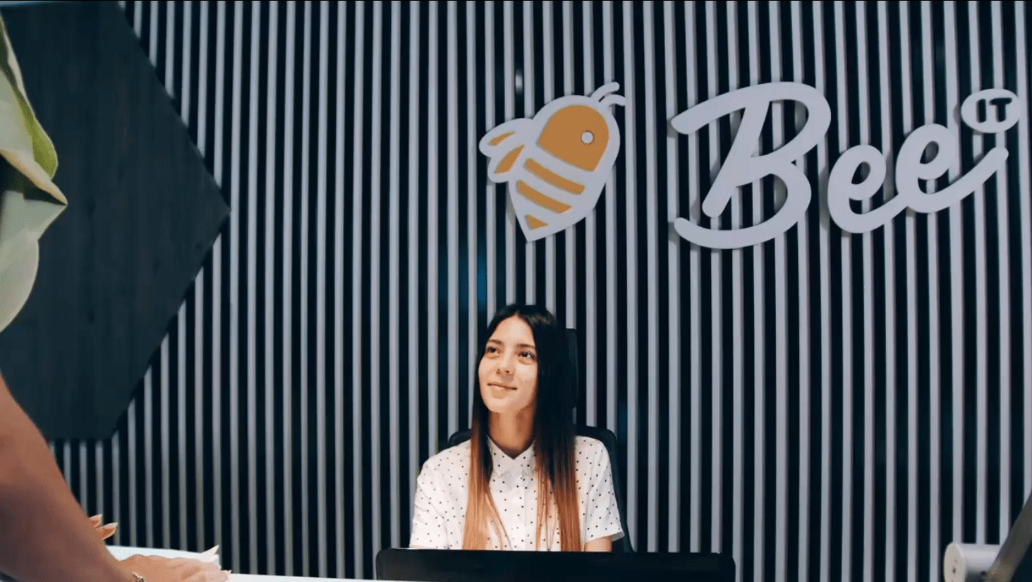 Bee It company hero banner