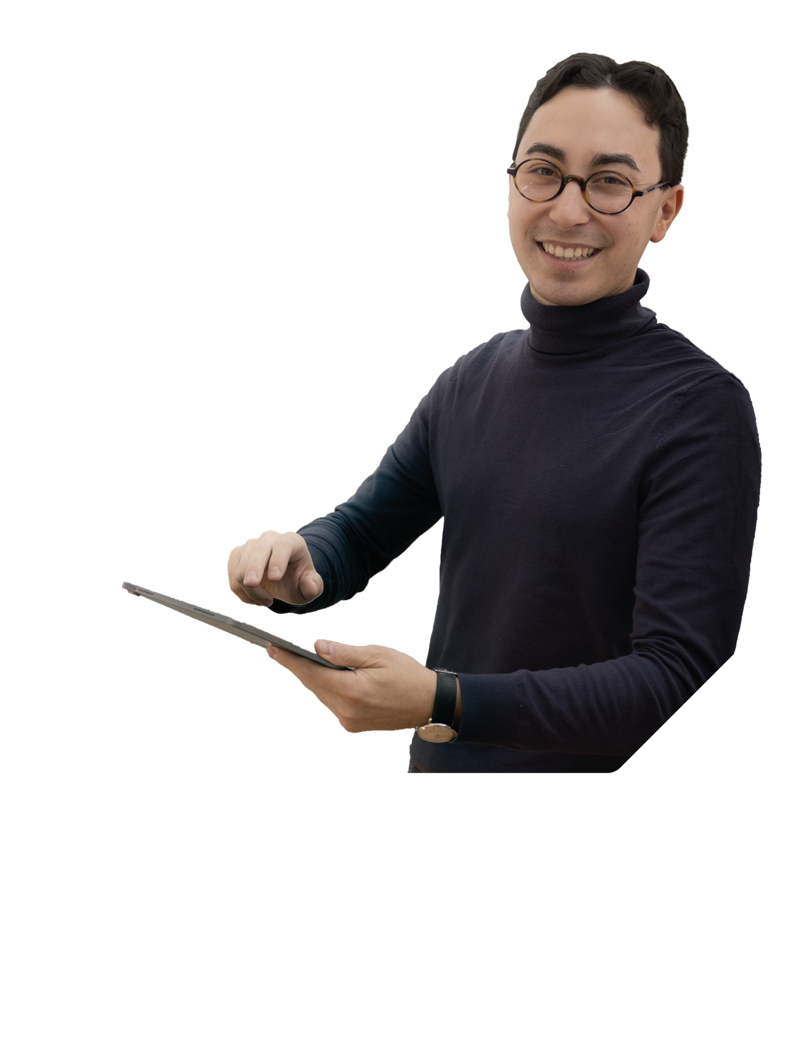 Das Bild zeigt eine geschäftige Redaktion im Hintergrund und einen lächelnden Redakteur im Vordergrund