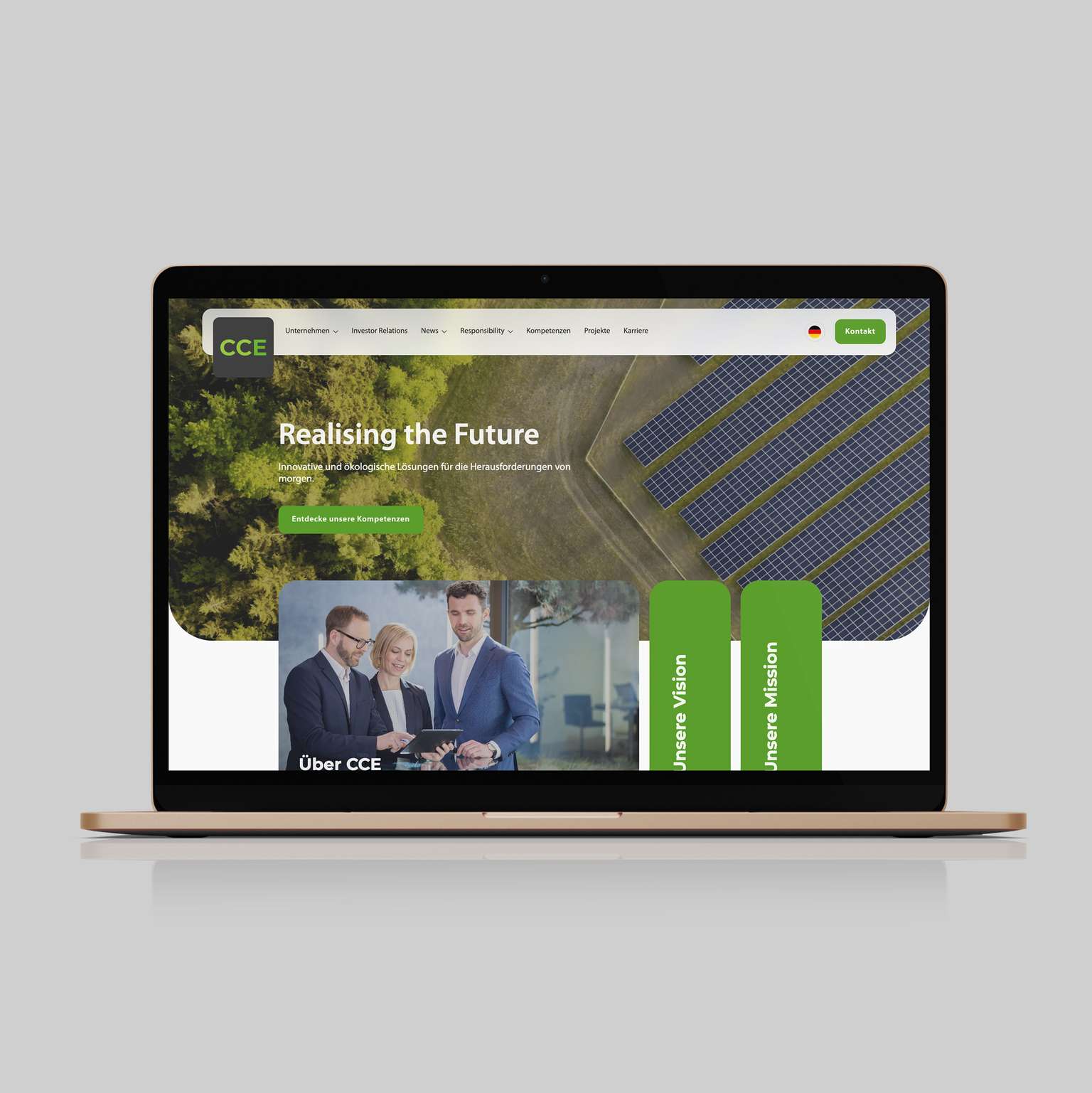 Laptop, der eine die Unternehmenswebseite der CCE zeigt.