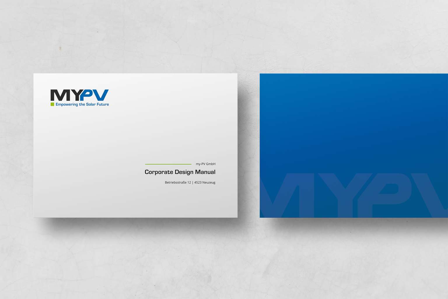 Brand Manual Vorder- und Rückseite.