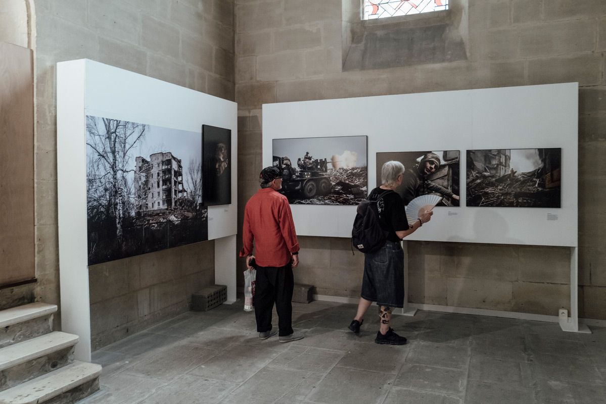 "Si tu traverses l’hiver", du photoreporter Adrien Vautier, prend place dans le cadre du Festival OFF Arles, à l’Église Saint-Julien.