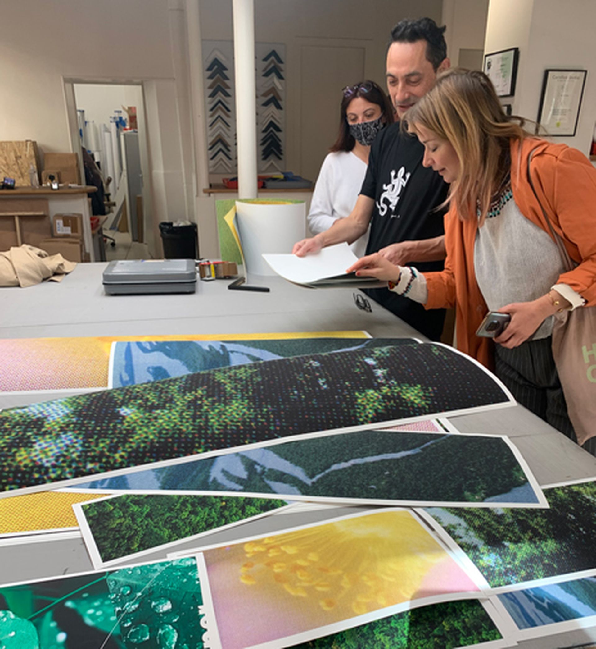 Elsa Leydier en visite chez Dahinden - tests pour exposition.