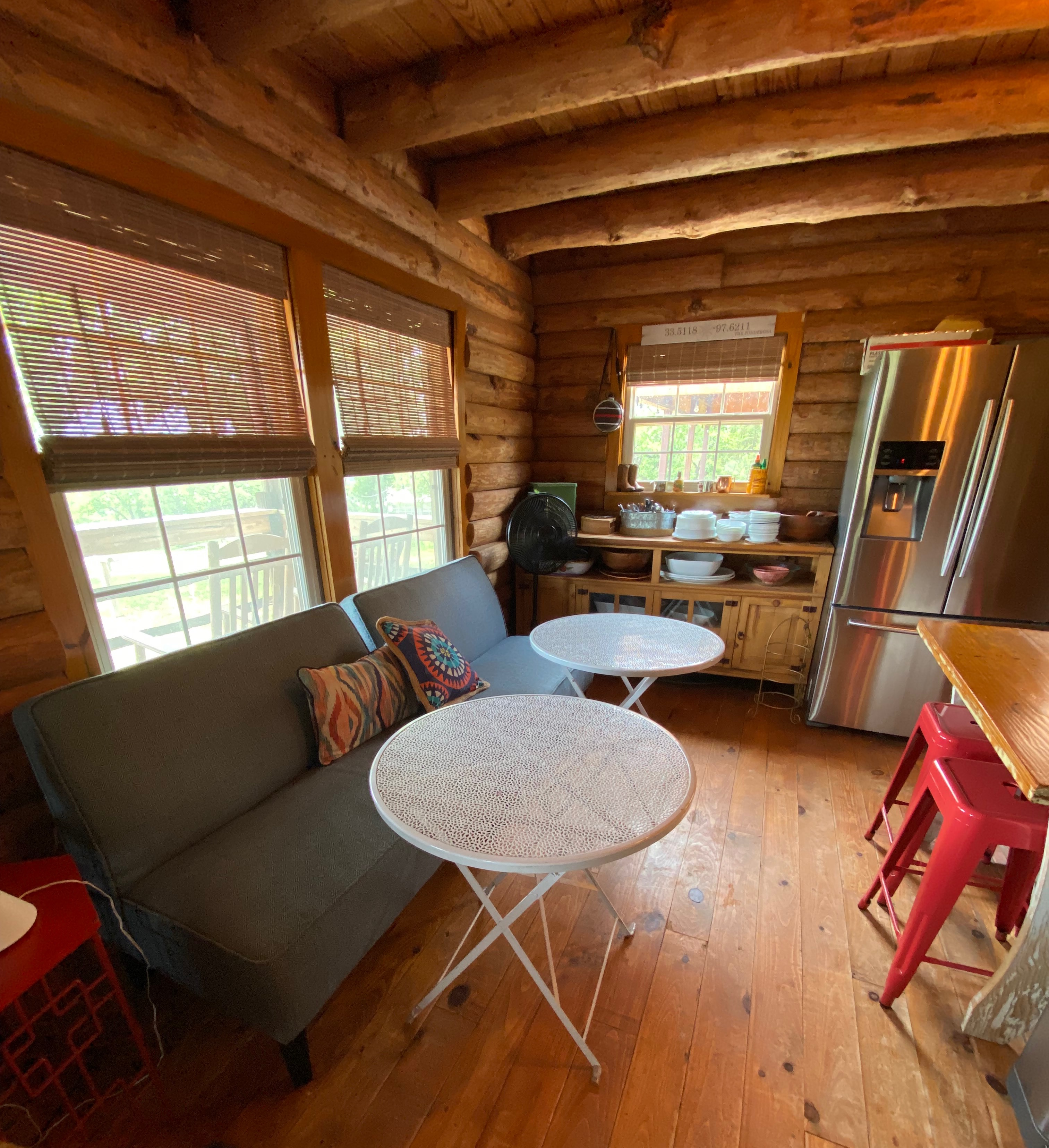 Cabin Rentals Texas Ponderosa, Forestburg TX