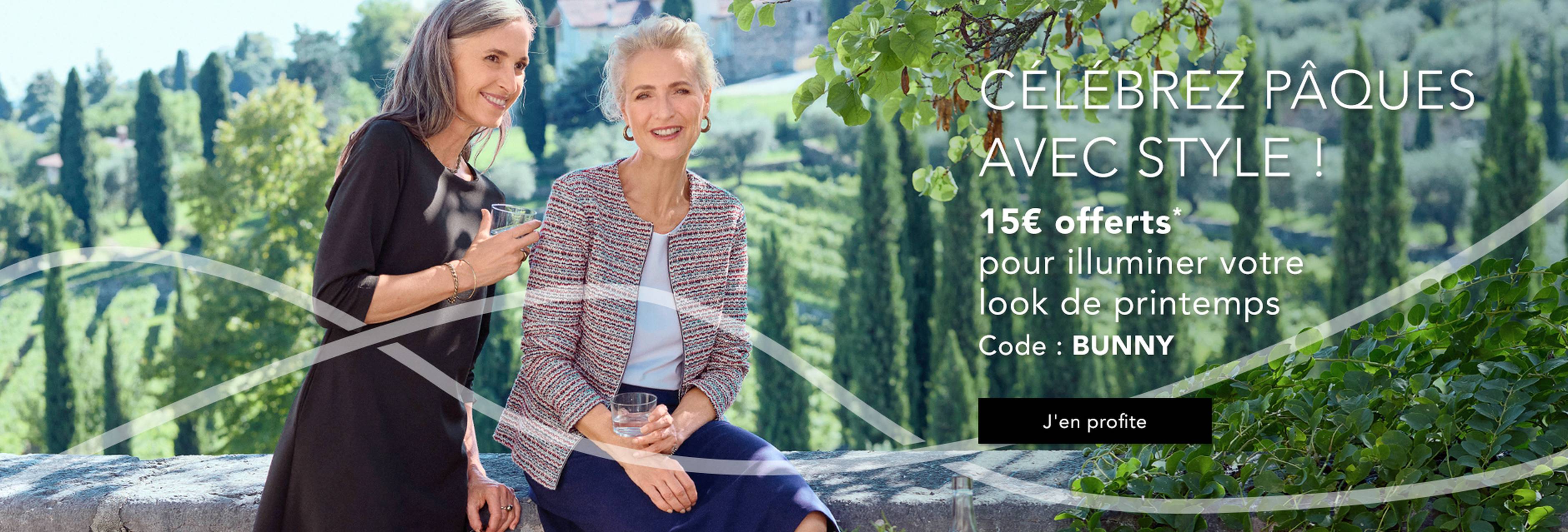 Mode printanière pour les femmes de 50 ans et plus, avec une robe et un blazer au look élégant