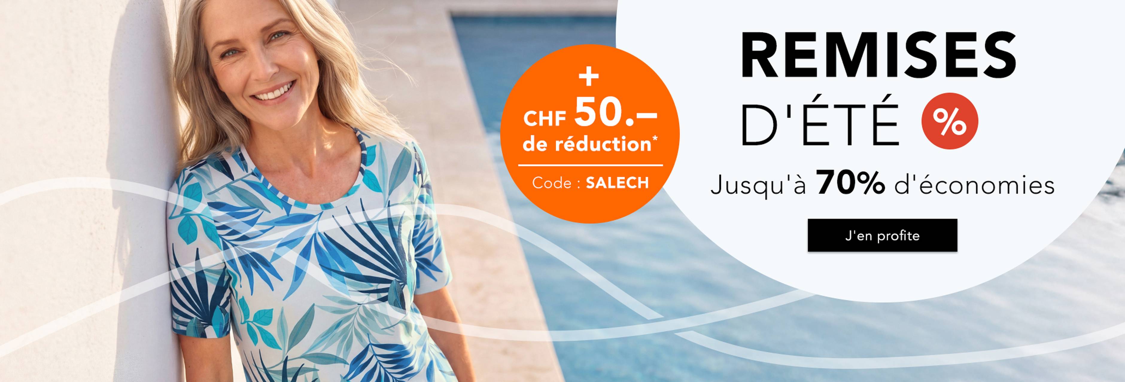  Une femme vêtue d'une robe bleue à motifs, souriante au bord d'une piscine, avec un texte mettant en avant des soldes d'été allant jusqu'à 70 % et une offre promotionnelle.