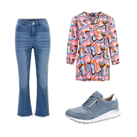 Tenue avec blouse imprimée, jeans et baskets assorties