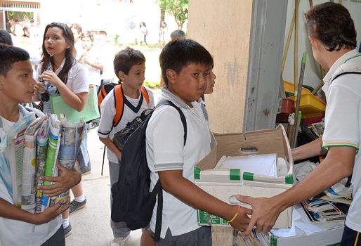 Una de las actividades que se desarrollarán la Cumbre será el concurso nacional de reciclaje. Foto: Alcaldía de Bucaramanga. niños medio ambiente