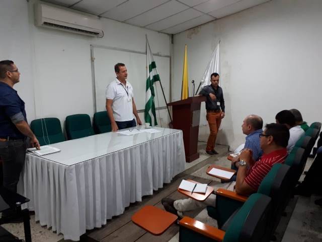 Colombia, ICA, Rabia silvestre, casos de rabia silvestre en el Departamento del Caquetá, Primer Consejo Extraordinario de Zoonosis en Caquetá, CONtexto ganadero, noticias ganaderas, bovinos