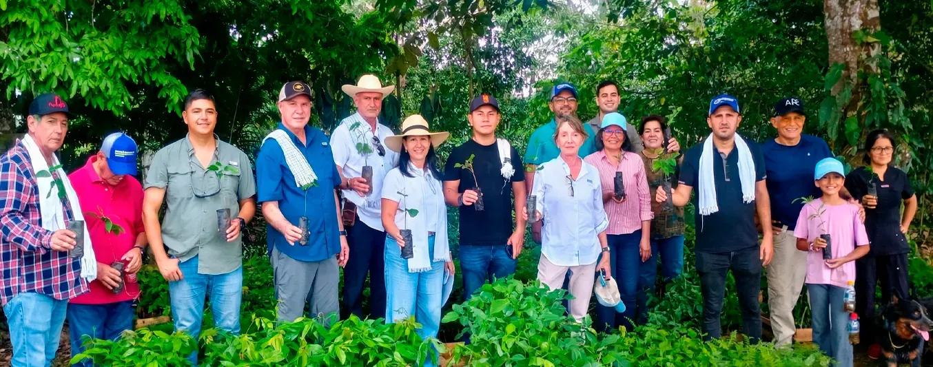 Durante la jornada donde el Círculo de Ganaderos de Cumaral se coordinó la logística para recibir los árboles donados por la Secretaría de Medio Ambiente Departamental
