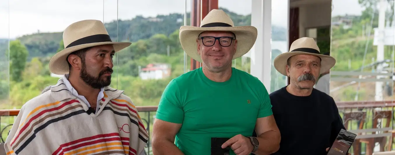 Empresarios Europeos comparten una jornada de disfrute del café de La Unión, Nariño