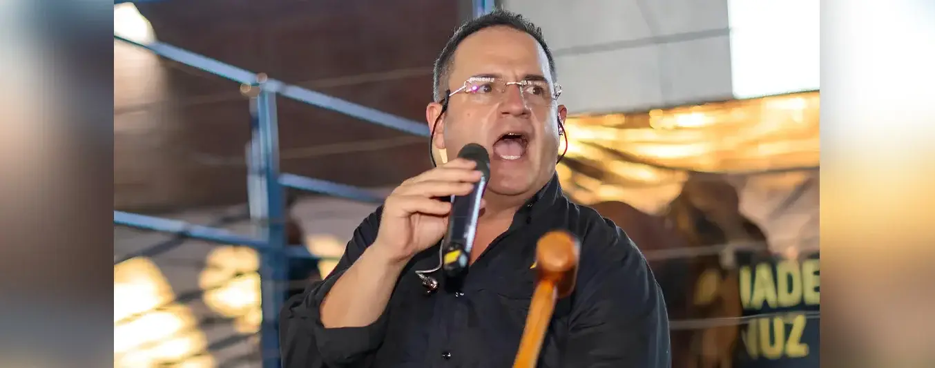 Mauricio Vélez - Martillo