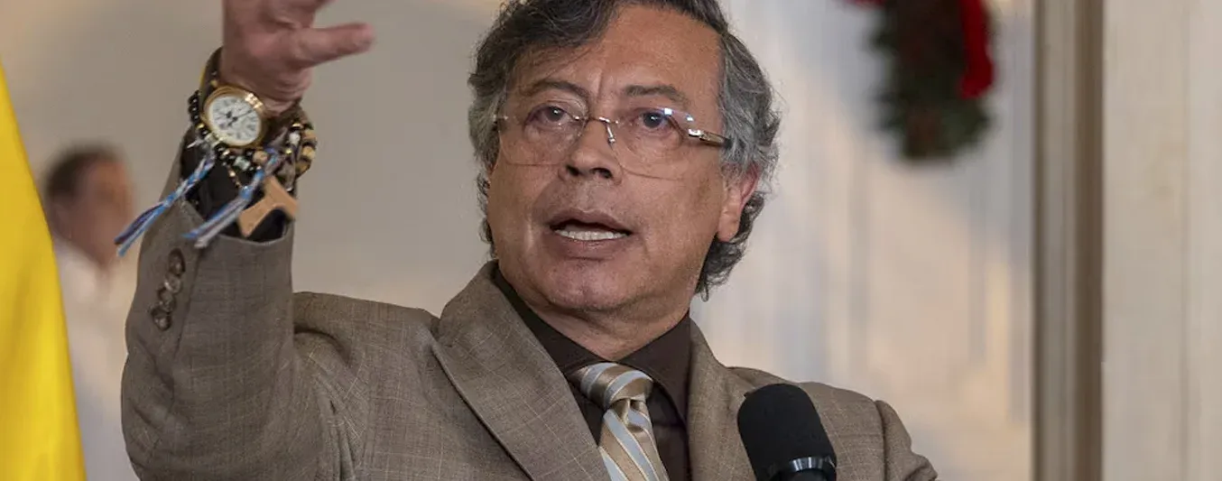 El Gobierno anuncia la emergencia económica