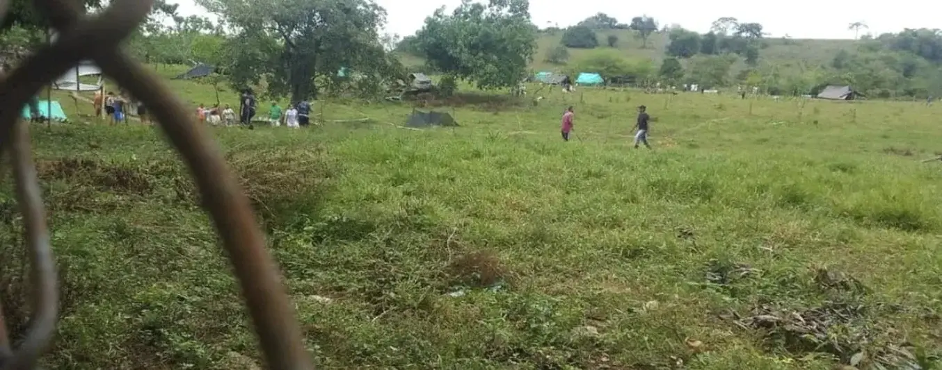 Invasión de finca