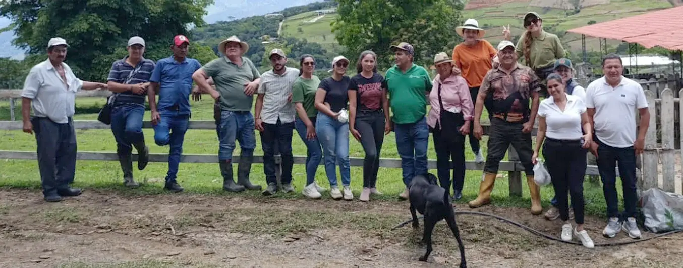 Escuela de Mayordomía orienta un manejo correcto de la finca ganadera