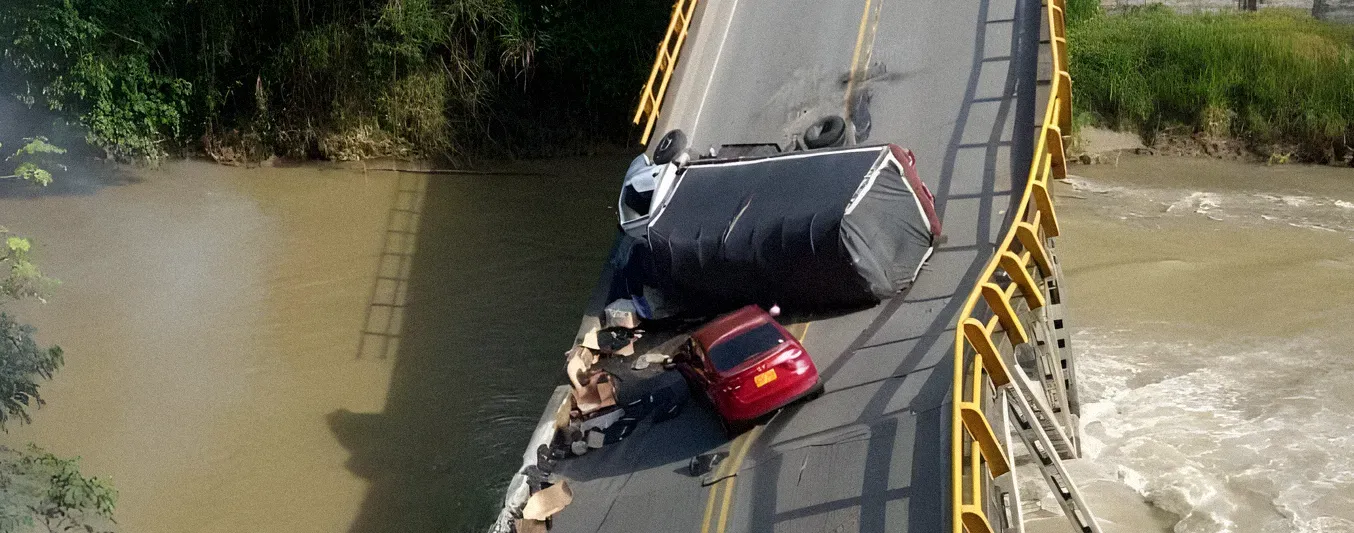 Colapso puente en Quindío