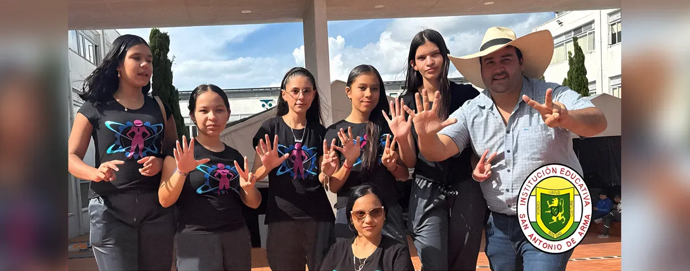 Ganaderos de Arma, Caldas, apoyaron a un grupo de jóvenes en competencia de robótica