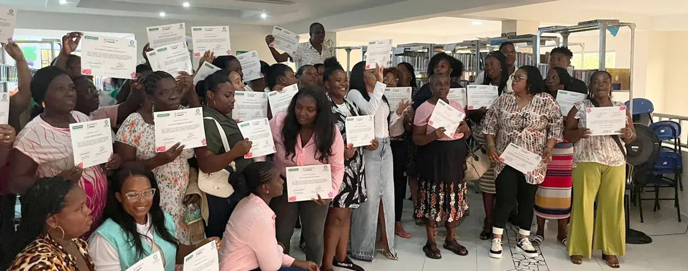 Mujeres del Chocó recibieron capacitación de Asocolflores
