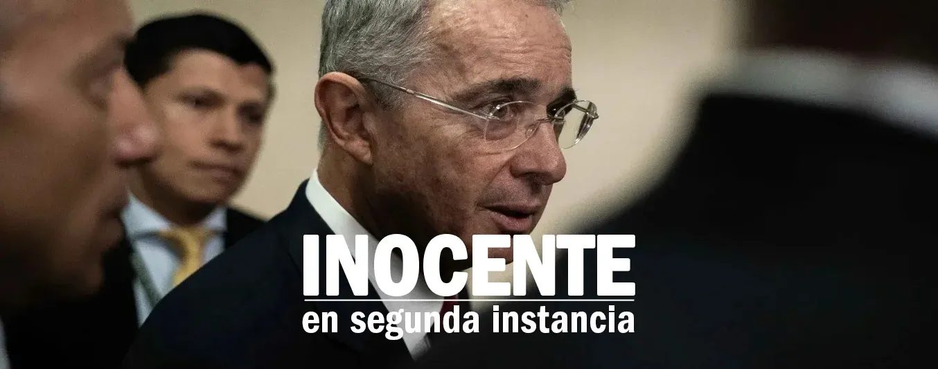 Álvaro Uribe Vélez inocente