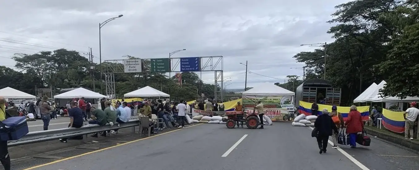 Bloqueo vías paro arrocero
