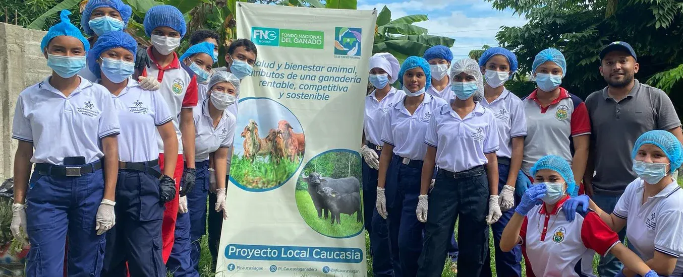 En el bajo Cauca forman a jóvenes en transformación de la leche