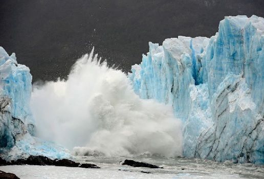 El derretimiento de glaciares, el aumento de la temperatura global de la Tierra o los desprendimientos de la Antártida son signos del cambio climático. Foto: AFP Aumento de temperatura de la tierra, medio ambiente, impactos climáticos para un mundo con un alza de 2ºC, Una subida de las temperaturas de 2ºC tendrá importantes consecuencias, Dann Mitchell profesor en la Universidad de Bristol, CONtexto ganadero, ganadería Colombia, Noticias ganaderas Colombia