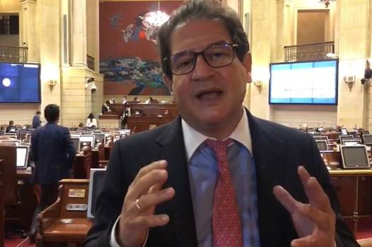 Rodolfo Zea Navarro, ministro de Agricultura y Desarrollo Rural, Obligaciones financieras, alivio a obligaciones financieras, Fondo Nacional de Garantías, deudas con los distritos de riego, agrocomercios, agroinsumos, centrales de riesgo, nueva ley de alivios tributarios para pequeños y medianos productores, Finangro, Comisión de Crédito agropecuario, normalizar la cartera, ganadería, ganadería Colombia, noticias ganaderas, noticias ganaderas Colombia, CONtexto ganadero