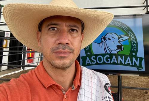 Nordeste, Antioquia, Asoganan, necesidades, expectativas, capacitación, conocimiento, tecnología, Vegachí, sector agropecuario, campesinos, arrieros, mineros, alcaldías, Sena, Buenas Prácticas Ganaderas, Fedegán, vacunación, proyectos, ICA, licencias de movilización, convenios, Corantioquia, sistemas silvopastoriles, mejoramiento genético, precios del ganado, precios de la carne, exportación, frigorífico, Yolombó, comercialización, Frogorinus, subastas, ganadería, ganadería Colombia, noticias ganaderas Colo