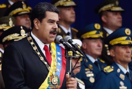 El presidente de Venezuela, Nicolás Maduro, dijo que solicitará a Colombia una indemnización por cada ciudadano colombiano que reside en territorio venezolano. Foto: AFP. El presidente de Venezuela, Nicolás Maduro, dijo este 10 de septiembre del 2018 que solicitará a Colombia una indemnización por cada ciudadano colombiano que reside en territorio venezolano. Foto: AFP. Este contenido ha sido publicado originalmente por Diario EL COMERCIO en la siguiente dirección: https://www.elcomercio.com/actualidad/nicolasmaduro-indemnizacion-colombianos-venezuela-colombia.html. Si está pensando en hacer uso del mismo, por favor, cite la fuente y haga un enlace hacia la nota original de