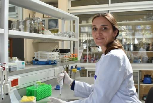 Argentina, Universidad Nacional de Villa María - Instituto de Ciencias Básicas, calostro, bioproducto, calostro en polvo, bacterias enteropatogénicas, muerte prematura en terneros, calostro bovino hiperinmune, prevenir infecciones bacterianas gastrointestinales perinatales en terneros, Contexto ganadero, noticias ganaderas, vacas, terneros
