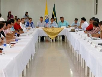El vicepresidente Angelino Garzón establece con campesinos de Catattumbo volver a discutir puntos clave para salir de la crisis que vive la zona. Foto: Vicepresidencia de Colombia Protestas en Catatumbo