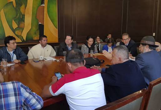 Reunión Dignidad Agropecuaria Ministerio Agricultura septiembre 2018, Plantón Dignidad Agropecuaria 20 septiembre 2018, plantón Mincomercio leche TLC Nueva Zelanda 2018, Dignidad Agropecuaria, reunión Dignidad MinAgricultura, Productores de leche, precio litro de leche colombia, TLC con Nueva Zelanda, Alianza Pacífico sector lácteo, CONtexto ganadero, ganaderos colombia, noticias ganaderas colombia