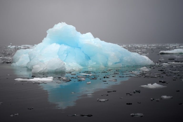 Un iceberg en el oeste de la península Antártida el 2 de marzo de 2016. Foto: AFP. calor en la antártida