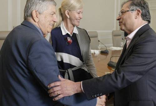 Reunión de partidos aliados con el presidente Petro