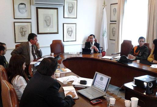 Tras la reunión, los asistentes se volverán a reunir para buscar soluciones a los delitos que azotan a los ganaderos. Foto: CONtexto Ganadero. Reunión Policía y Fedegán.