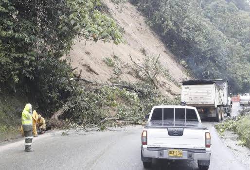 Ganadería, ganadería colombia, CONtexto ganadero, noticias ganaderas, noticias ganaderas colombia, Ola Invernal, ola invernal antioquia, ganaderos afectados ola invernal, derrumbes antioquia, deslizamientos tierra antioquia, bloqueo de vias antioquia, sobrecostos de produccion transporte ganado, ganaderos Antioquia, Antioquia, ganaderos colombia, ganaderos