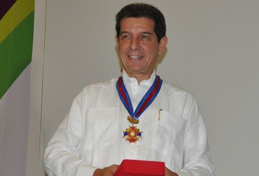 José Félix Lafaurie, presidente ejecutivo de Fedegán, fue condecorado en el pasado Congreso Ganadero de 2012. Foto: CONtexto Ganadero. José Félix Lafaurie