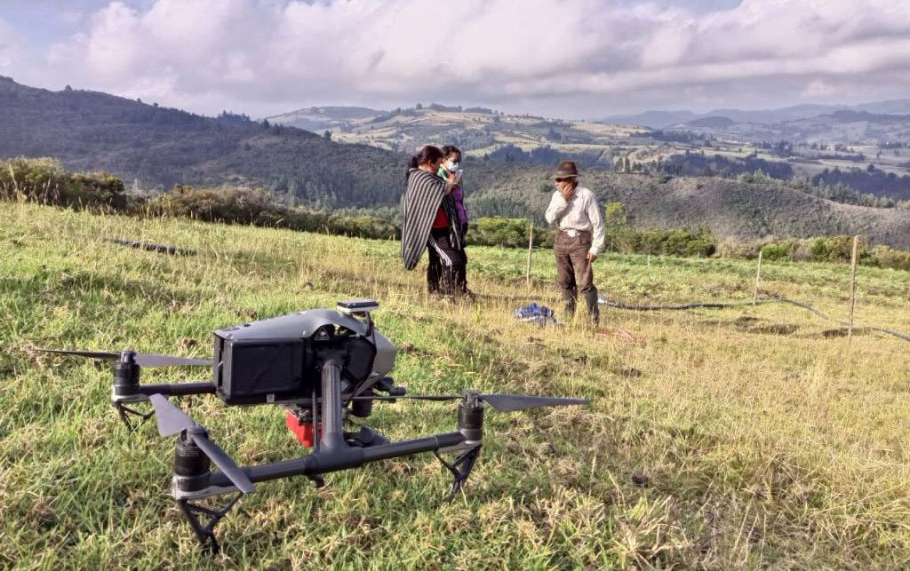 Ganadería, ganadería colombia, noticias ganaderas, noticias ganaderas colombia, CONtexto ganadero, drones, drones en colombia, uso del dron en colombia, uso del dron en boyaca, para que sirve el dron en agricultura, drones en boyaca, proyecto de drones en boyaca, agricultura boyacá